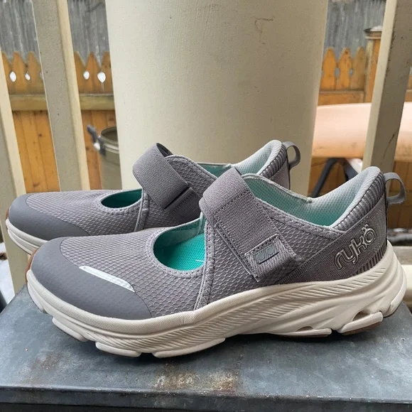 Gray Ryka Size 8M Women's Sneakers Shoes - Picture 1 of 5
